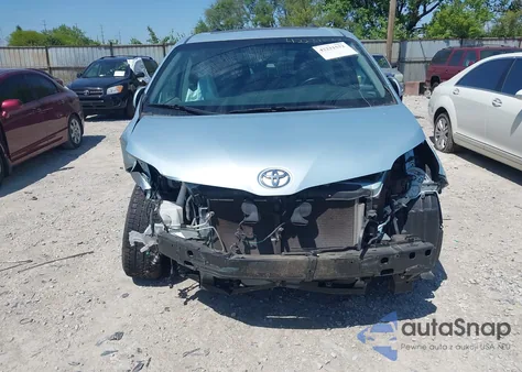 2016 Toyota Sienna Xle 8 Passenger from USA, damaged, VIN 5TDYK3DC9GS708693